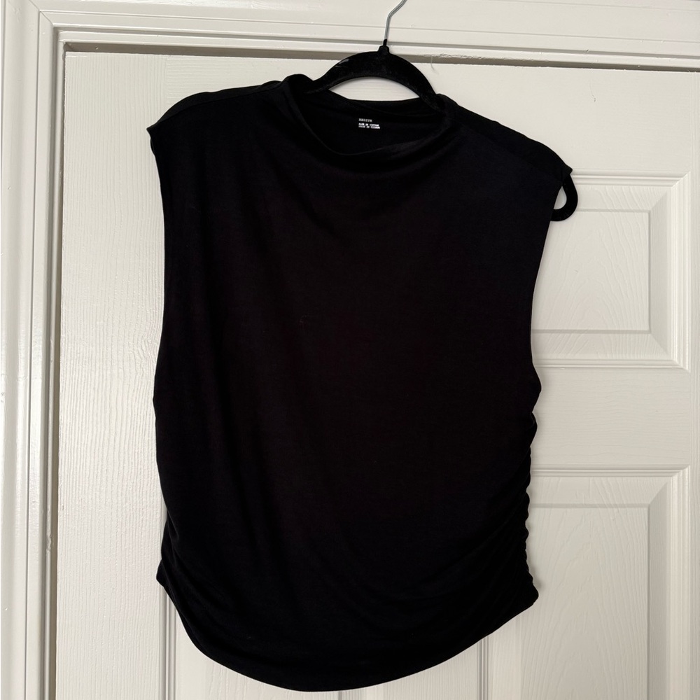 Black Sleeveless Top